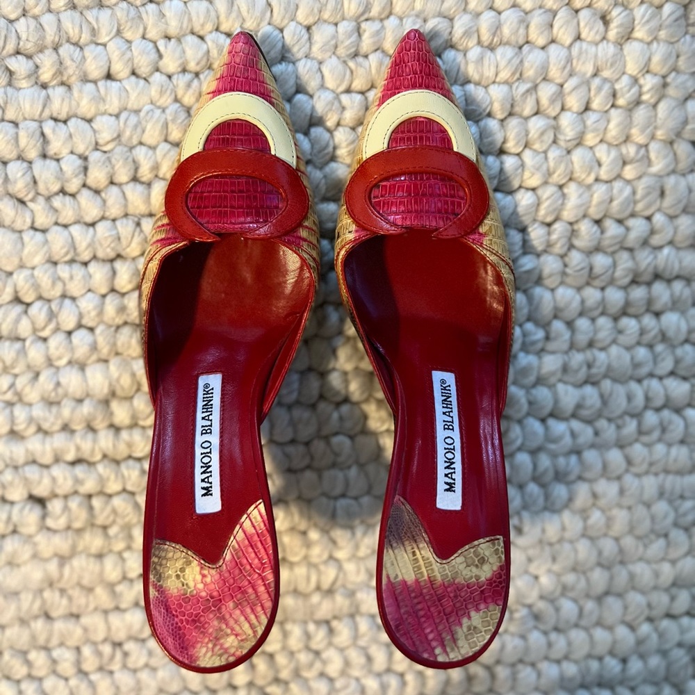 manolo blahnik red heels